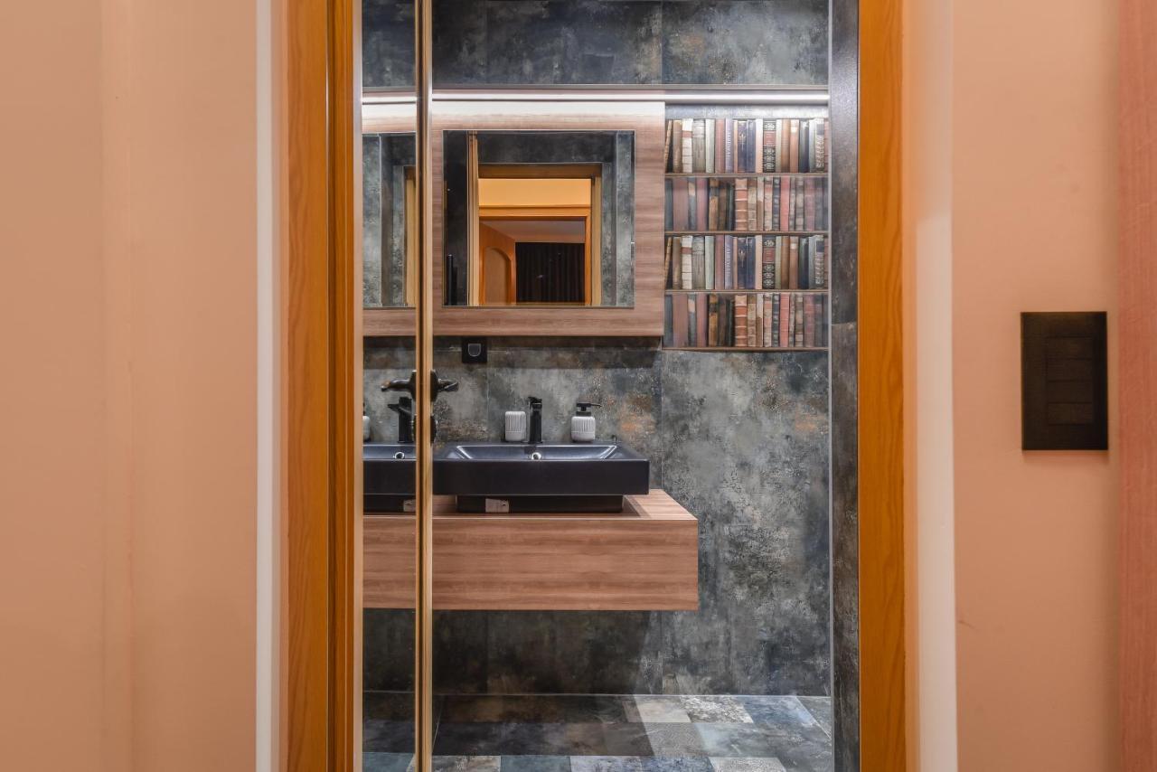 Apartment Dream - The Library - 3-bdr, 2-bthr By Flat Mаnager Sofia